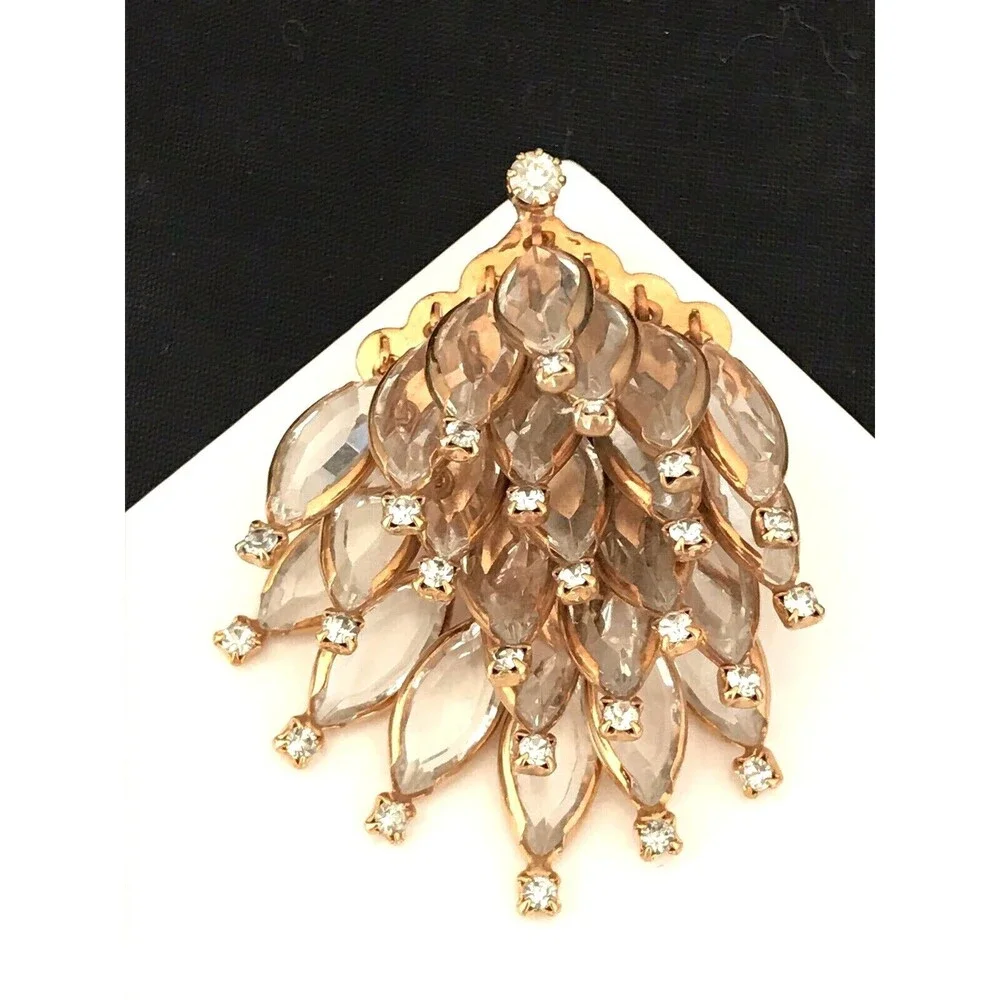 Vintage 1960s Crystal Waterfall Brooch Gold Tone Marquise Pin - 1F